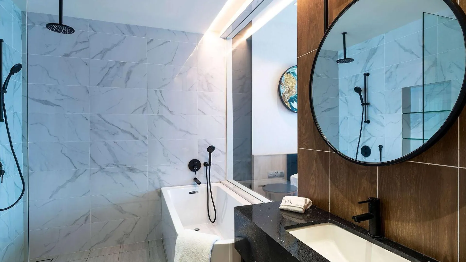 Mercure Kuala Lumpur Trion 4*,